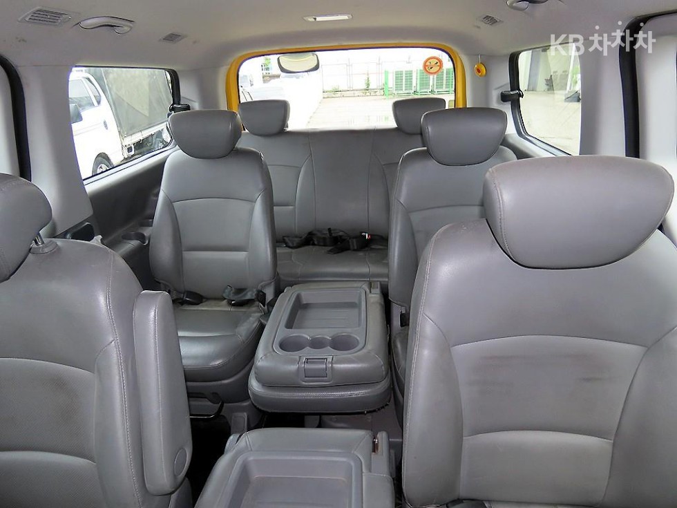 Hyundai Starex — miniaturë 7