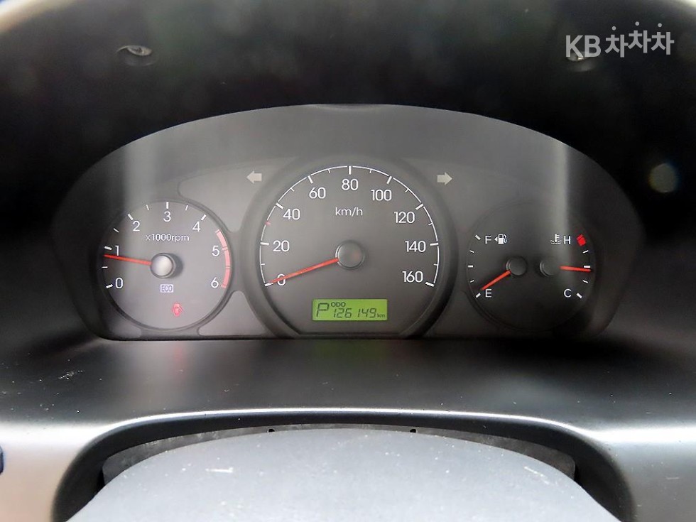 Hyundai Starex — miniaturë 10