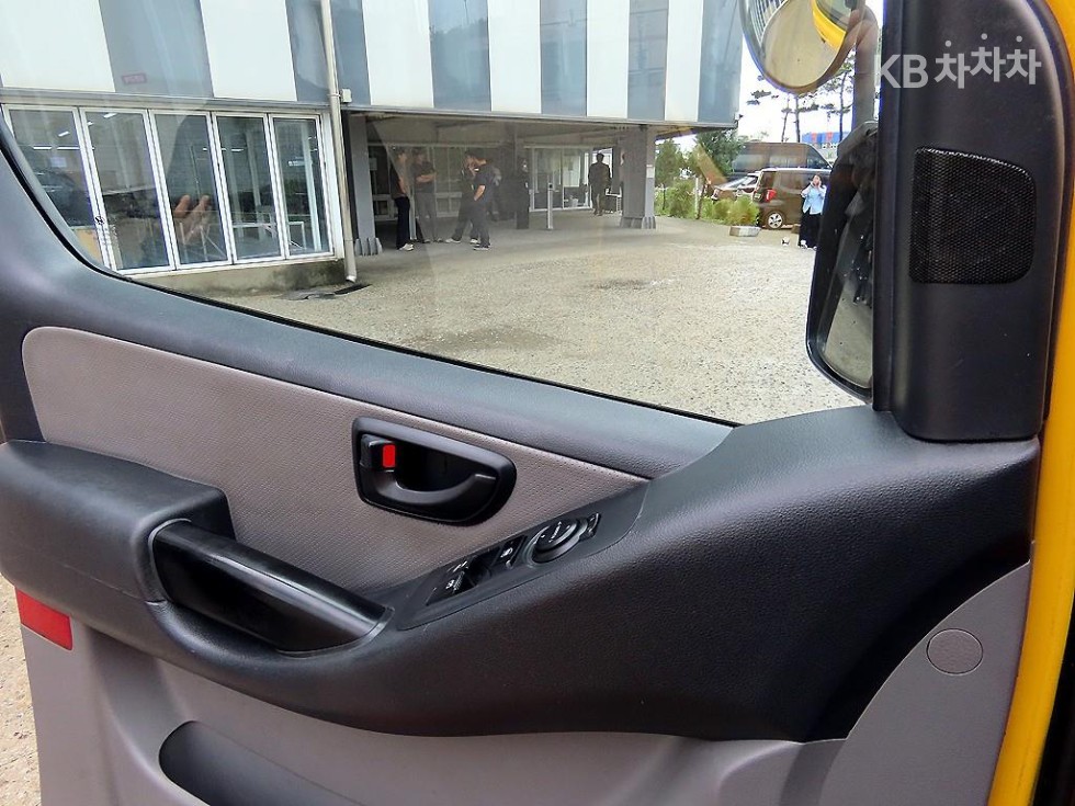 Hyundai Starex — miniaturë 12