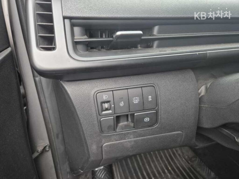 Hyundai Staria — miniaturë 4