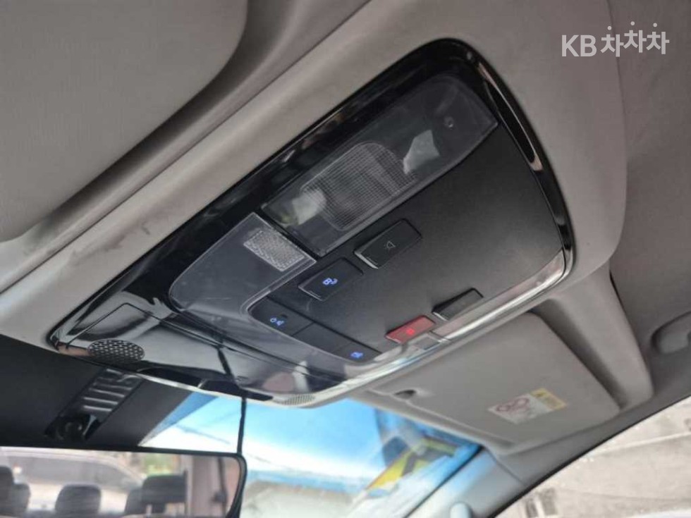 Hyundai Staria — miniaturë 9