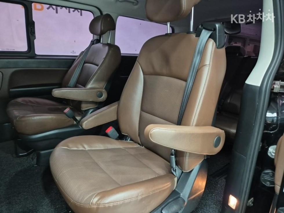 Hyundai Starex — miniaturë 12