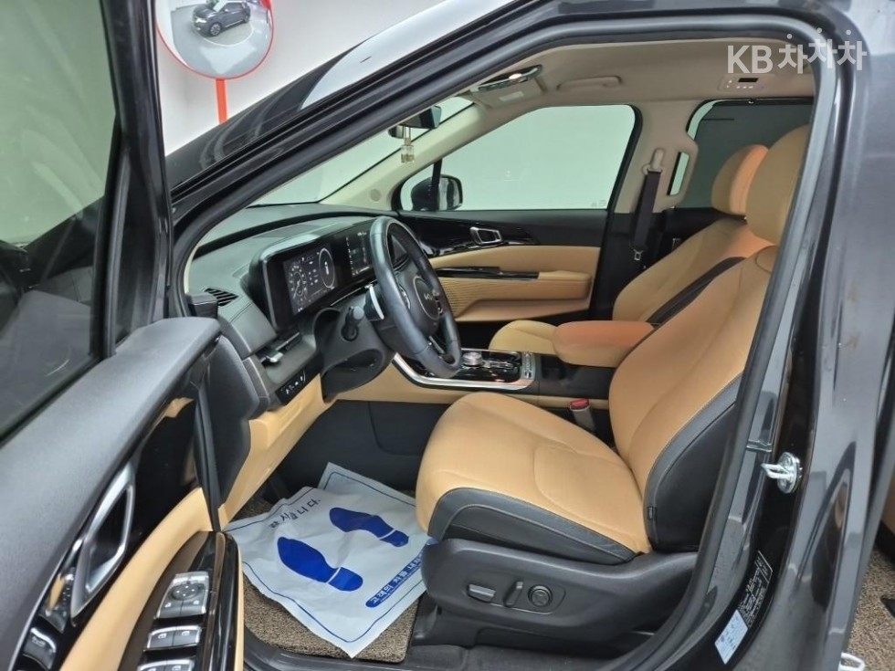 Kia Carnival — miniaturë 11
