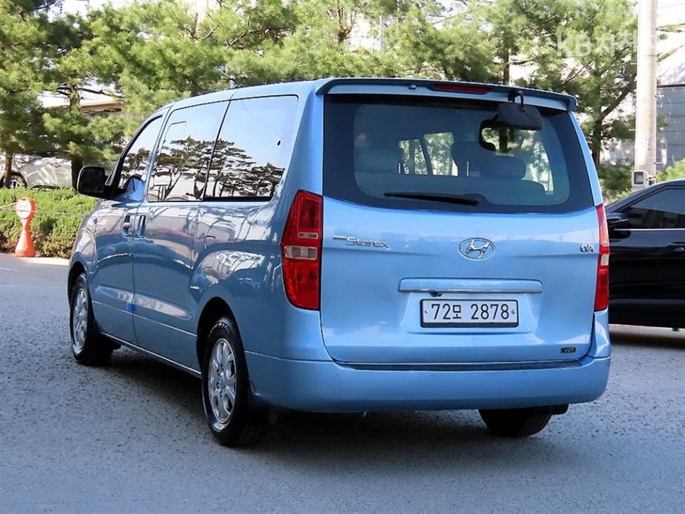 Hyundai Starex — miniaturë 3