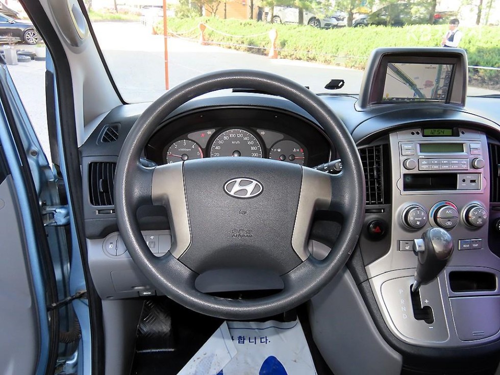 Hyundai Starex — miniaturë 9