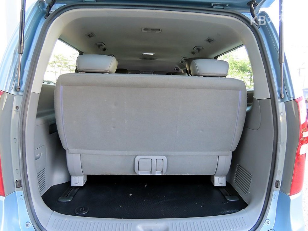 Hyundai Starex — miniaturë 18
