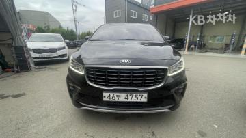 Kia Carnival 9인승 2.2 디젤 — foto 1