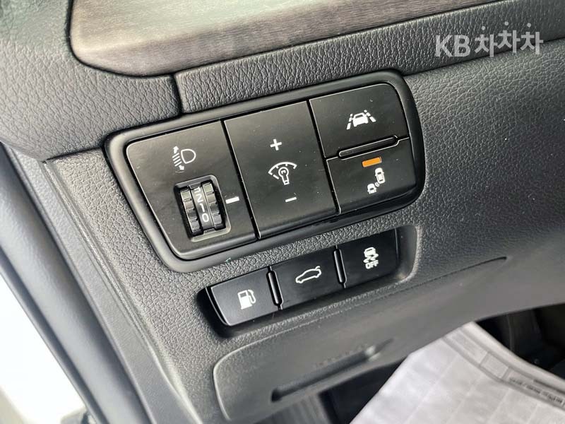 Kia K7 — miniaturë 11