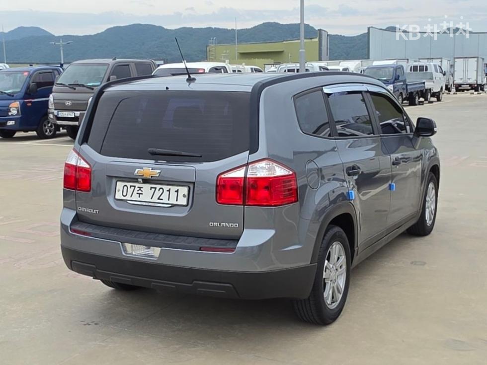 Chevrolet Orlando — miniaturë 7