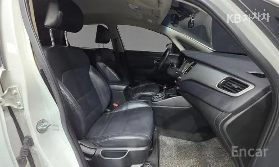 Kia Carens — miniaturë 10