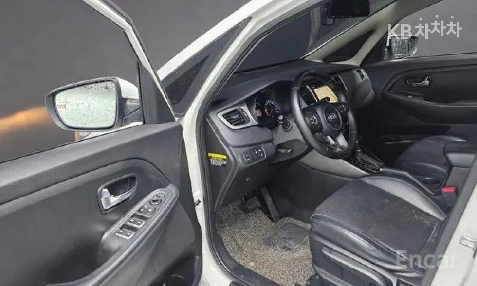 Kia Carens — miniaturë 11