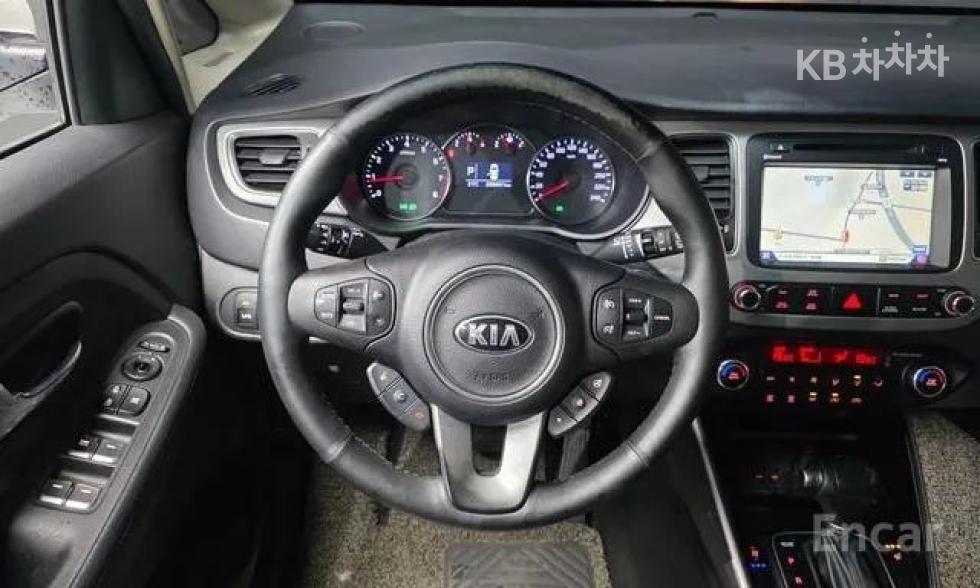 Kia Carens — miniaturë 14