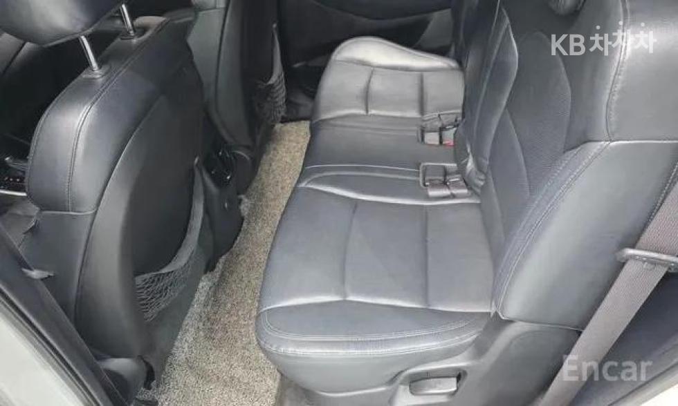 Kia Carens — miniaturë 18