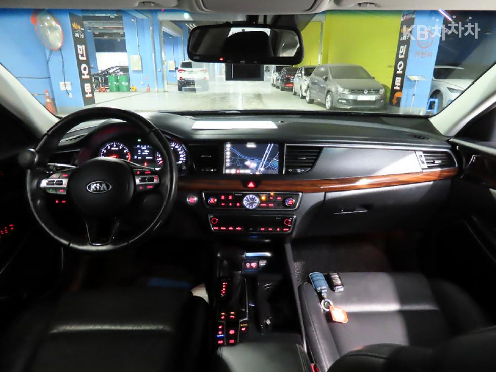 Kia K7 — miniaturë 5