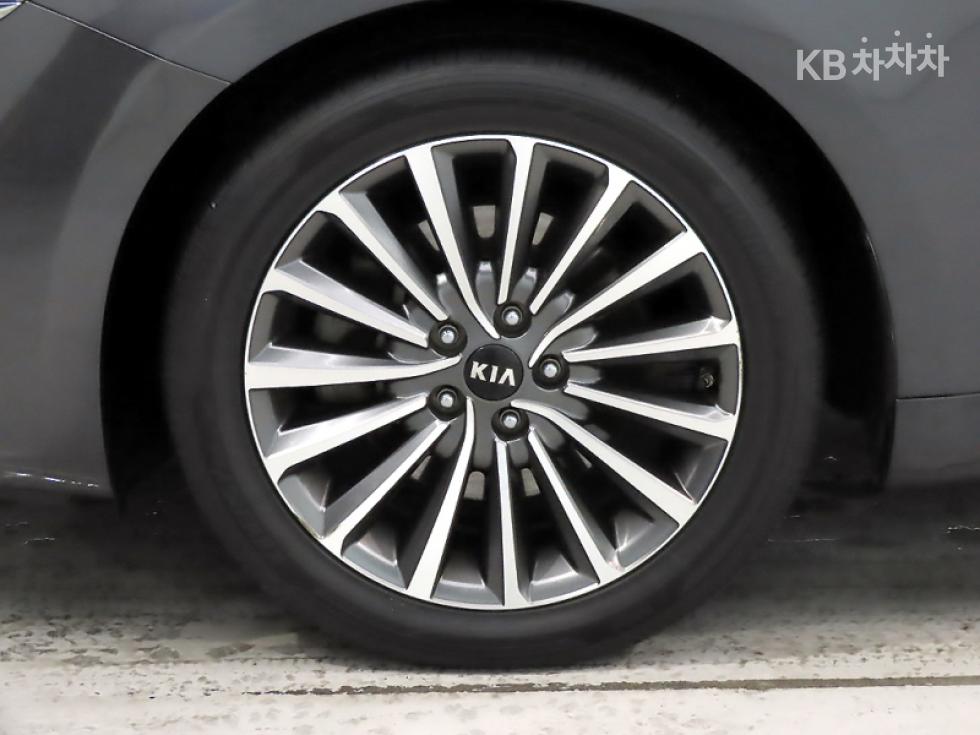 Kia K7 — miniaturë 20