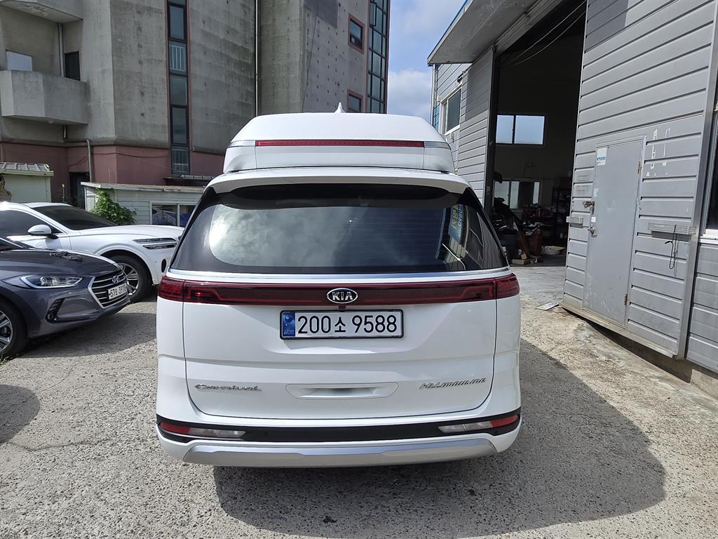 Kia Carnival — miniaturë 4