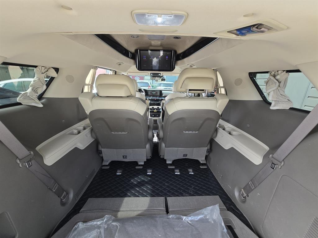 Kia Carnival — miniaturë 16