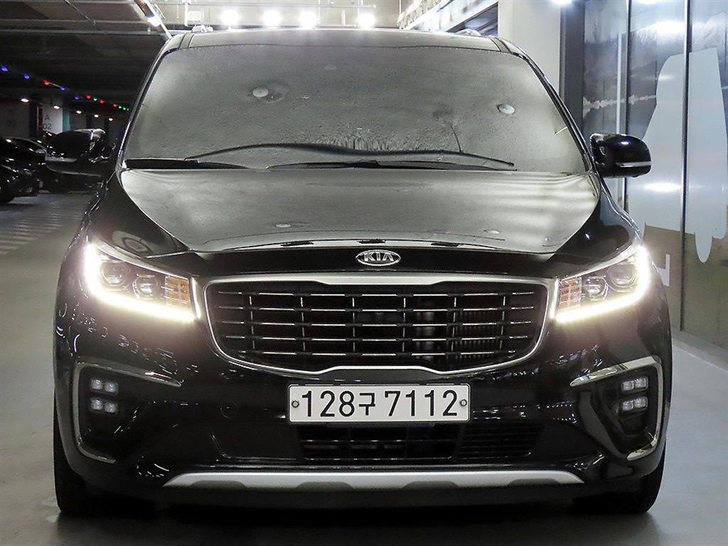 Kia Carnival — miniaturë 2