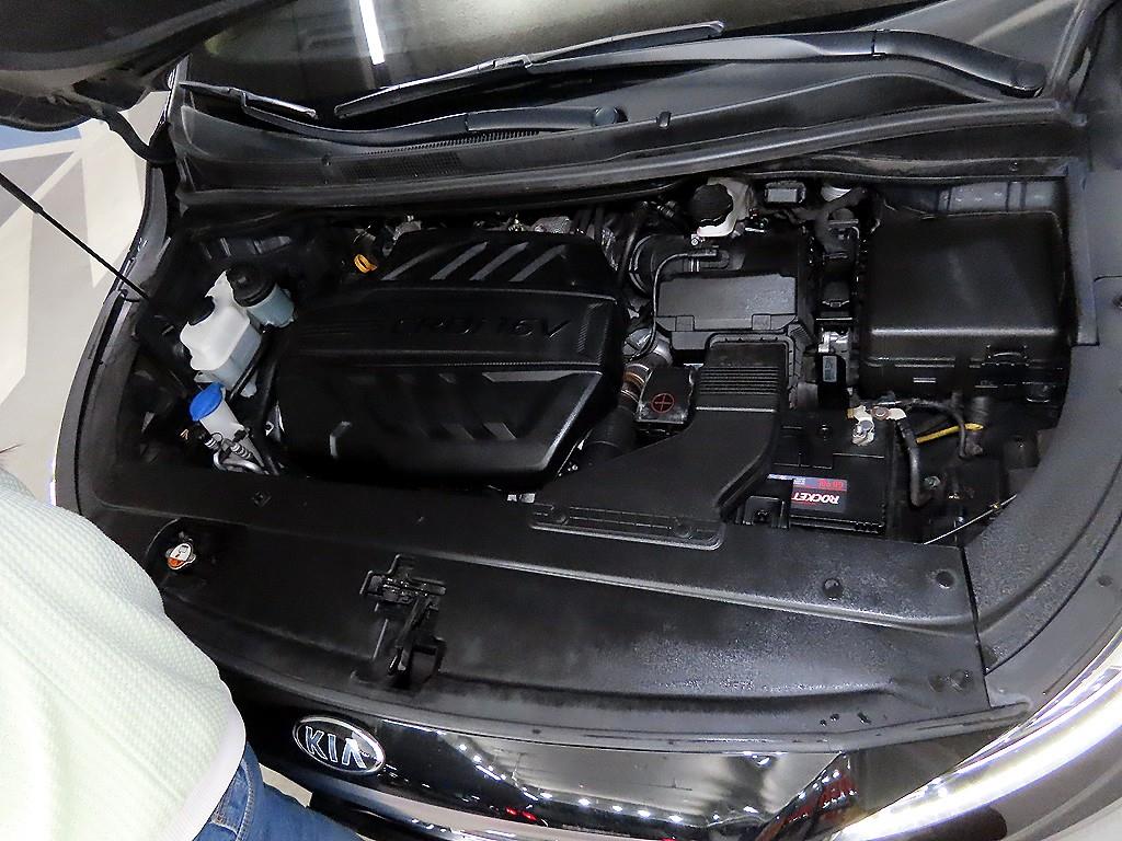 Kia Carnival — miniaturë 19