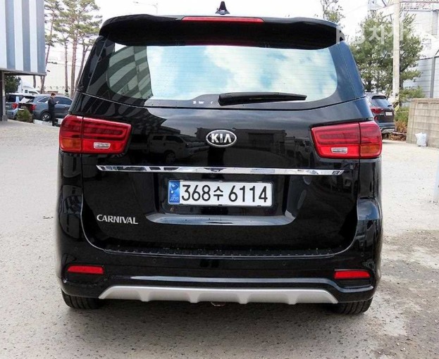 Kia Carnival — miniaturë 4