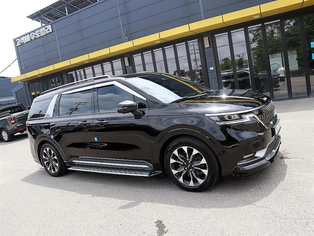 Kia Carnival — miniaturë 20