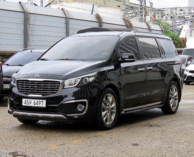 Kia Carnival — miniaturë 2