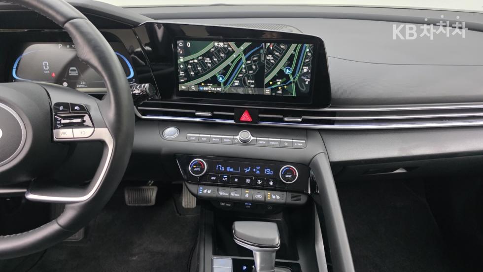 Hyundai Avante — miniaturë 20