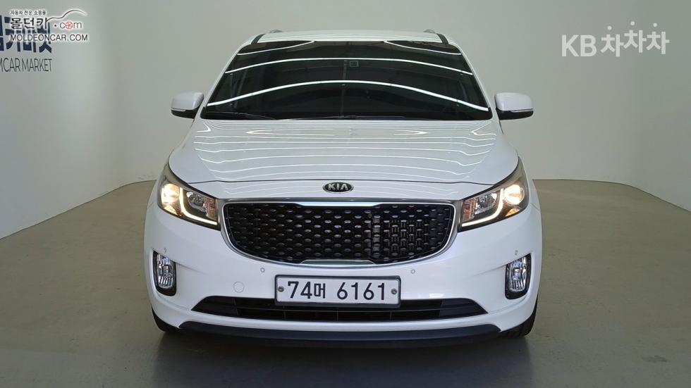 Kia Carnival — miniaturë 3