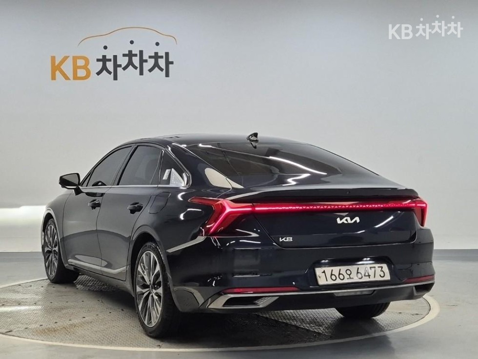 Kia K8 — miniaturë 3