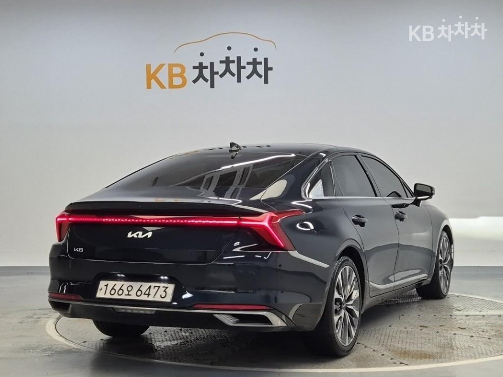 Kia K8 — miniaturë 4