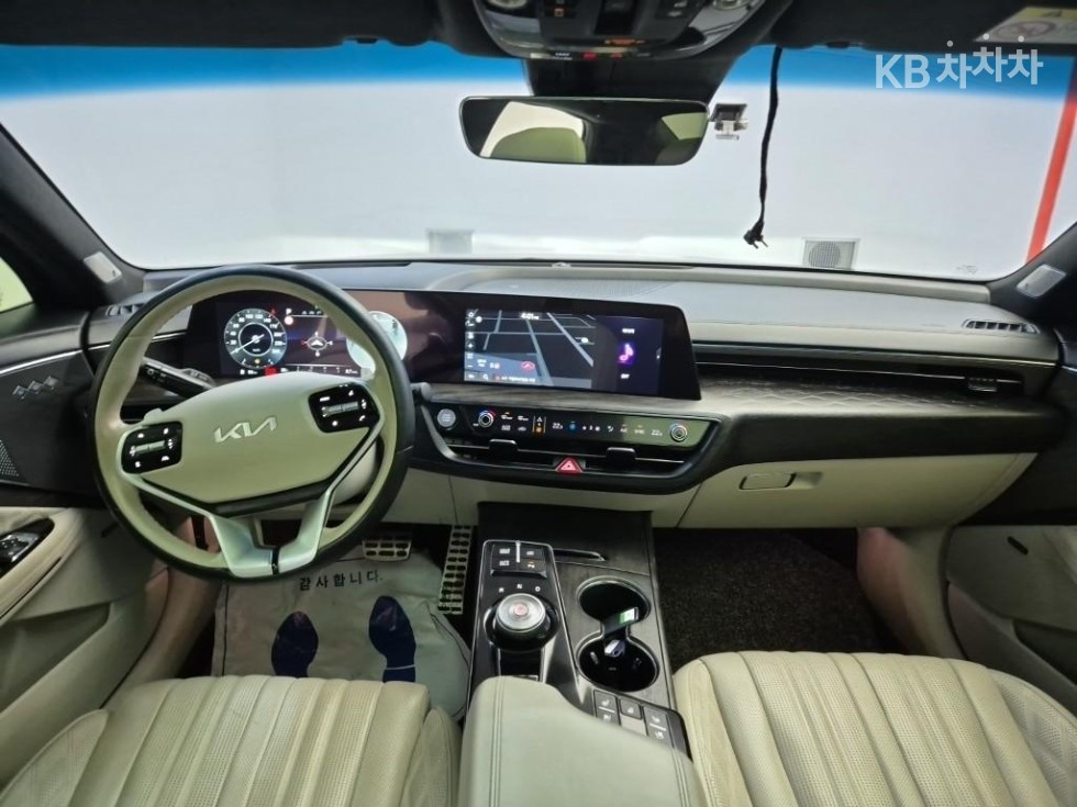 Kia K8 — miniaturë 7