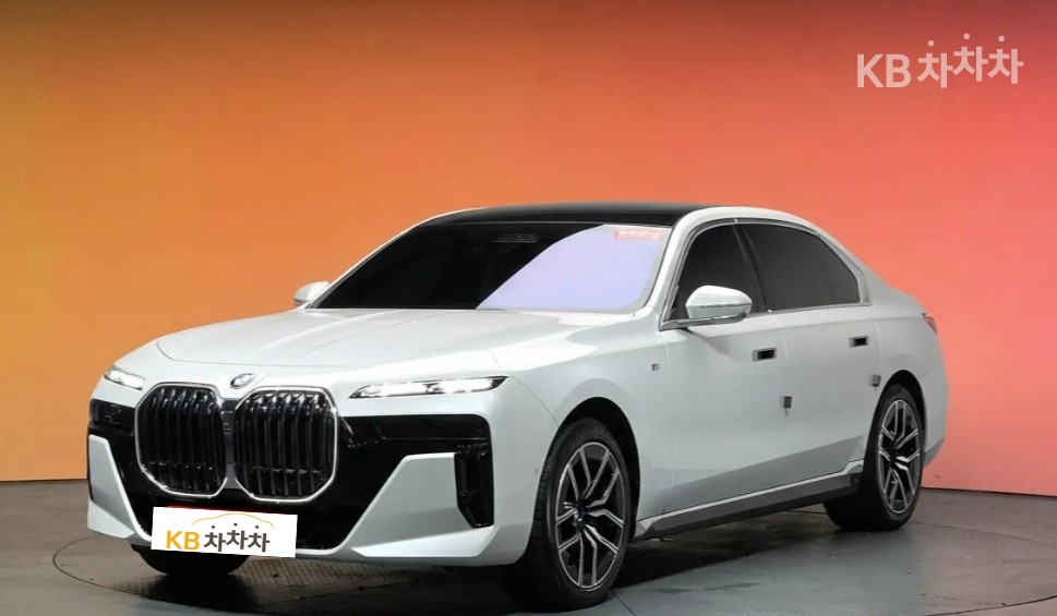 BMW 7er — miniaturë 3