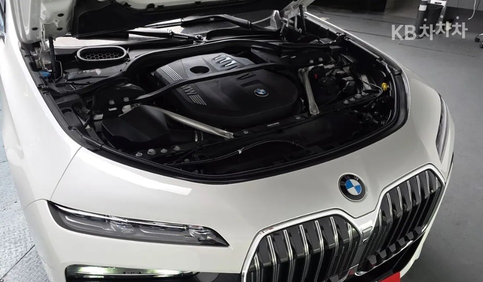 BMW 7er — miniaturë 6