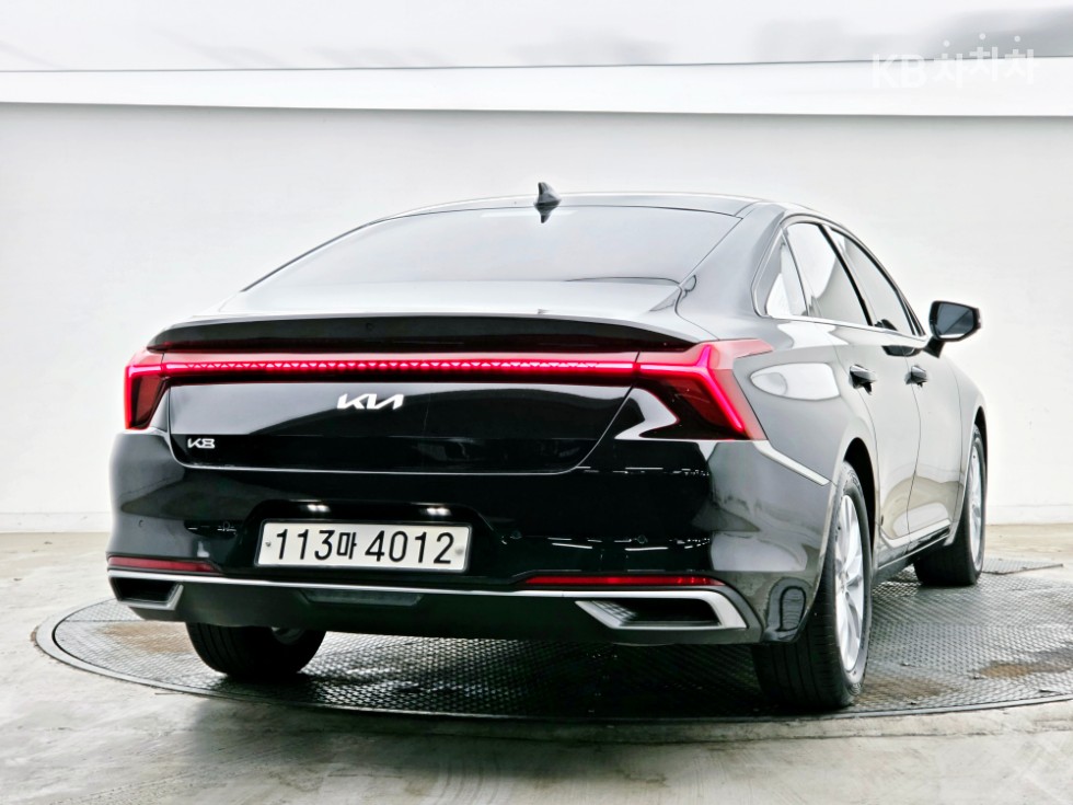 Kia K8 — miniaturë 2