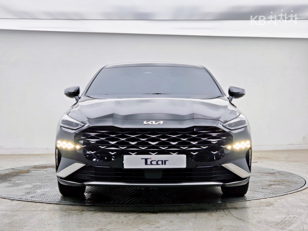 Kia K8 — miniaturë 3