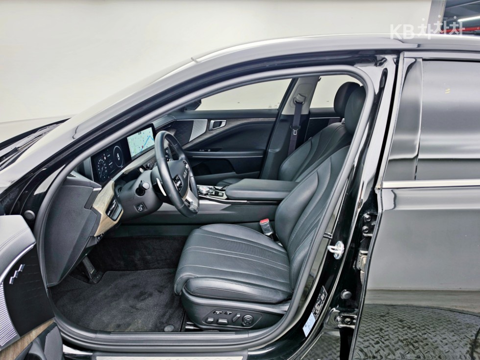 Kia K8 — miniaturë 5