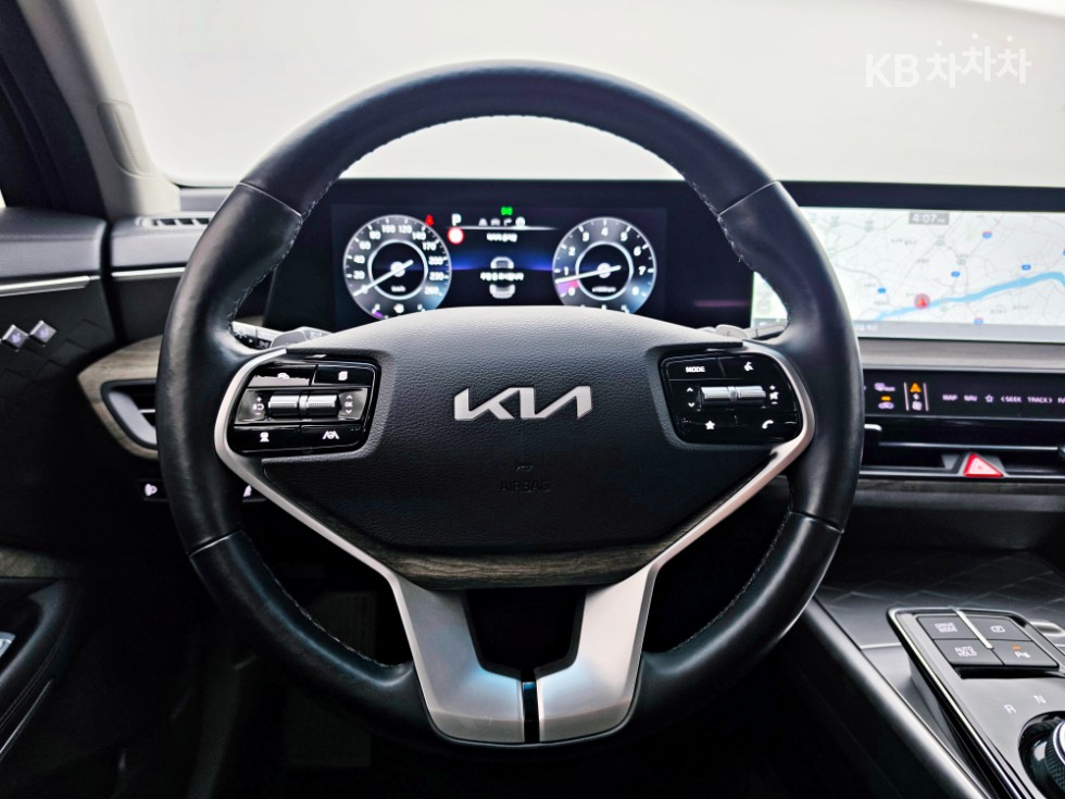 Kia K8 — miniaturë 9