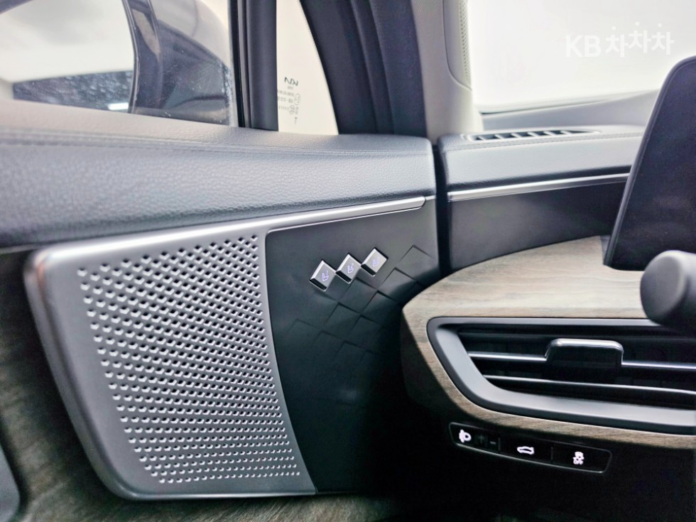 Kia K8 — miniaturë 13