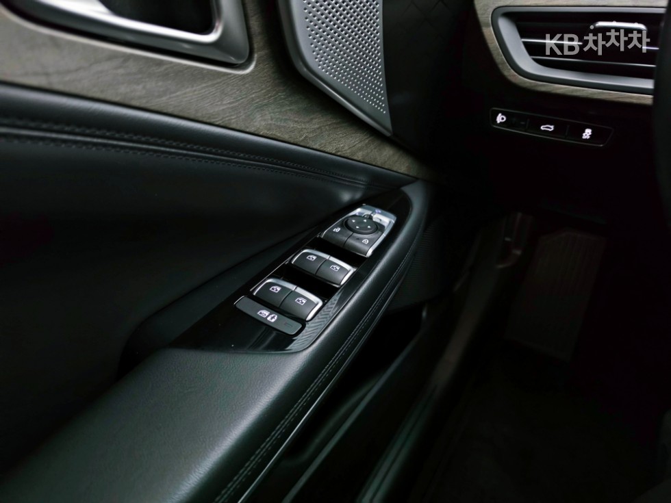 Kia K8 — miniaturë 15