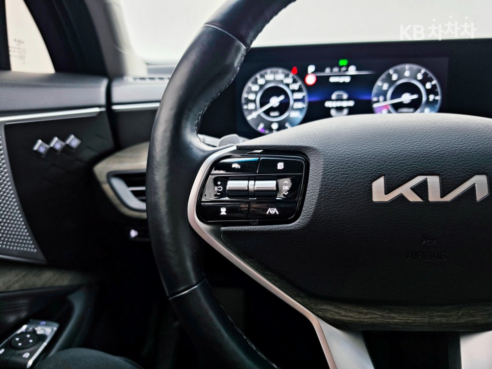 Kia K8 — miniaturë 16