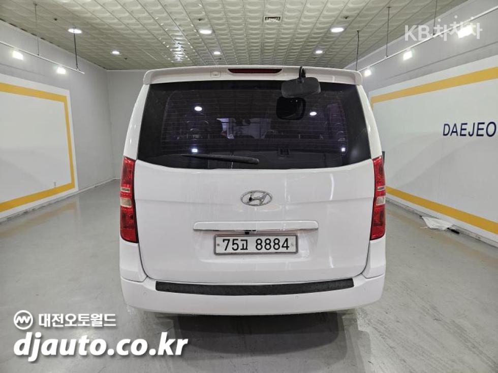 Hyundai Starex — miniaturë 4