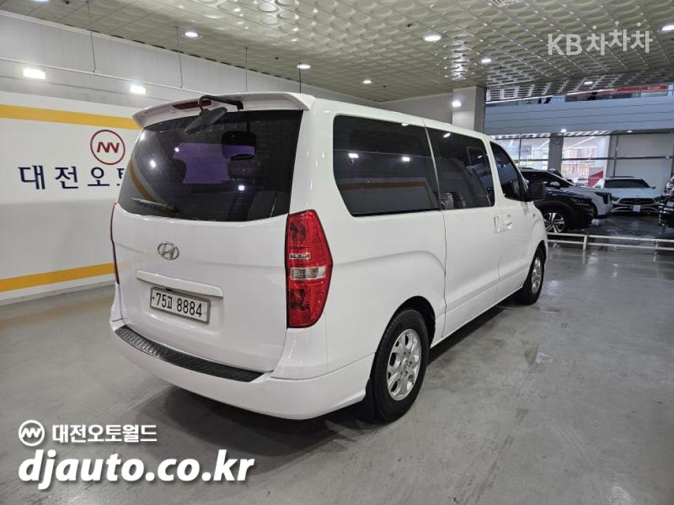 Hyundai Starex — miniaturë 5