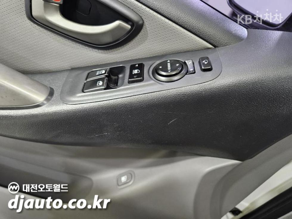 Hyundai Starex — miniaturë 10