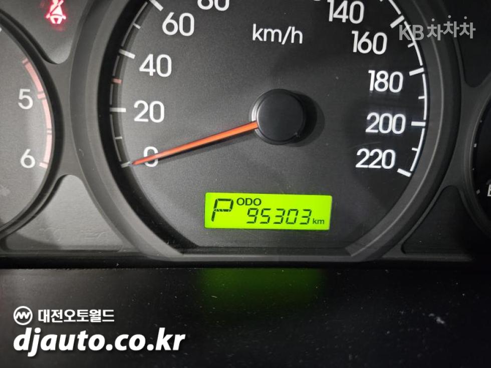 Hyundai Starex — miniaturë 12