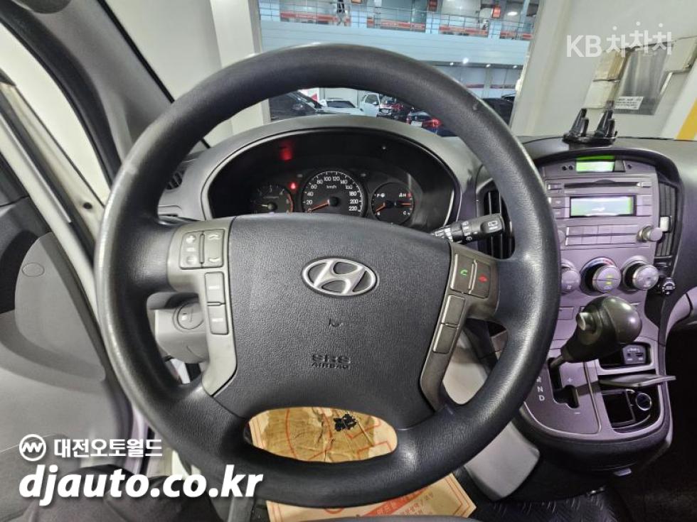 Hyundai Starex — miniaturë 13