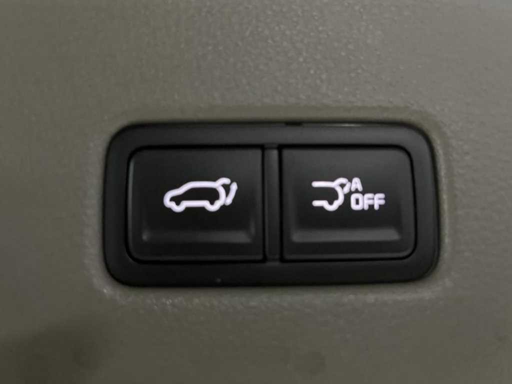 Kia Carnival — miniaturë 8
