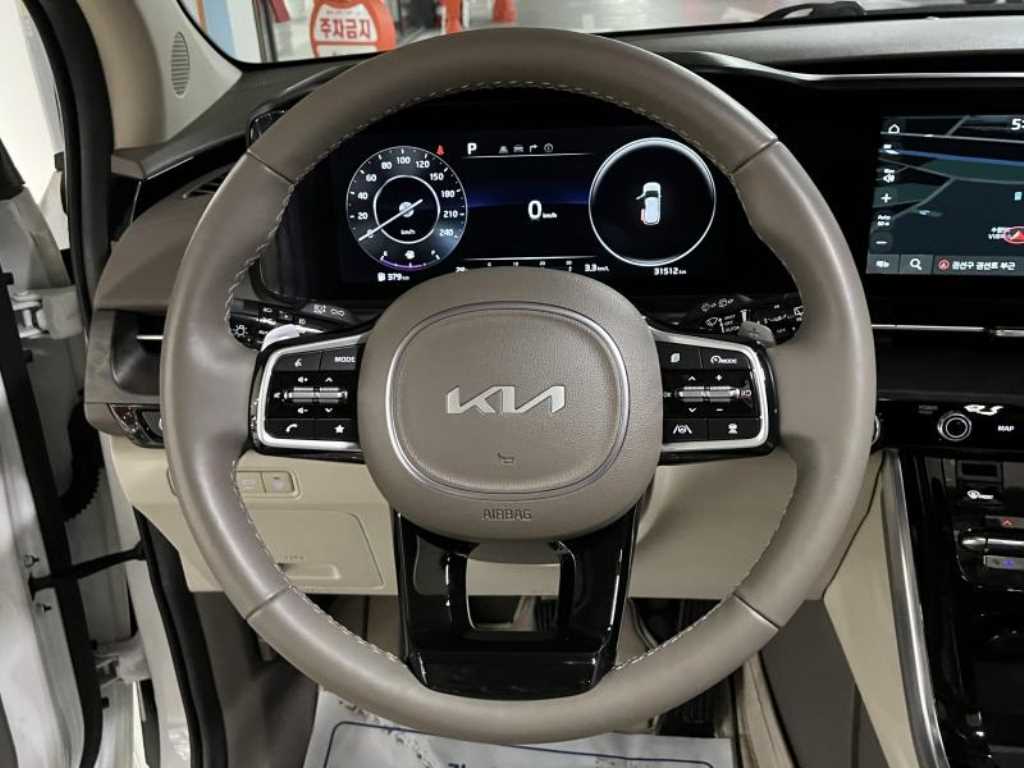 Kia Carnival — miniaturë 13