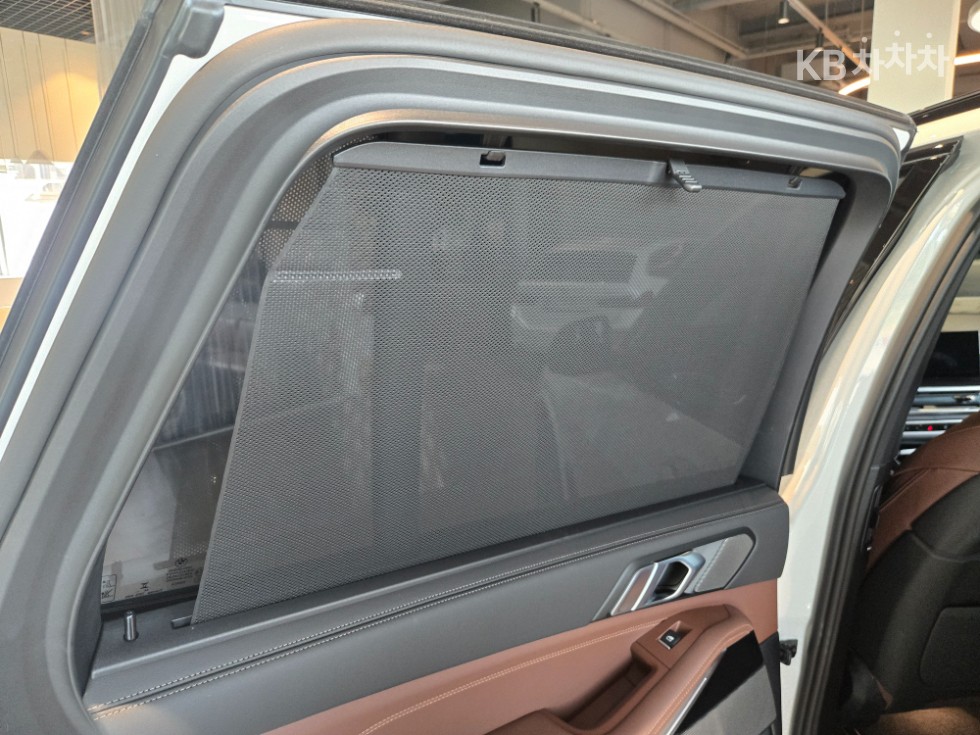 BMW X5 — miniaturë 9