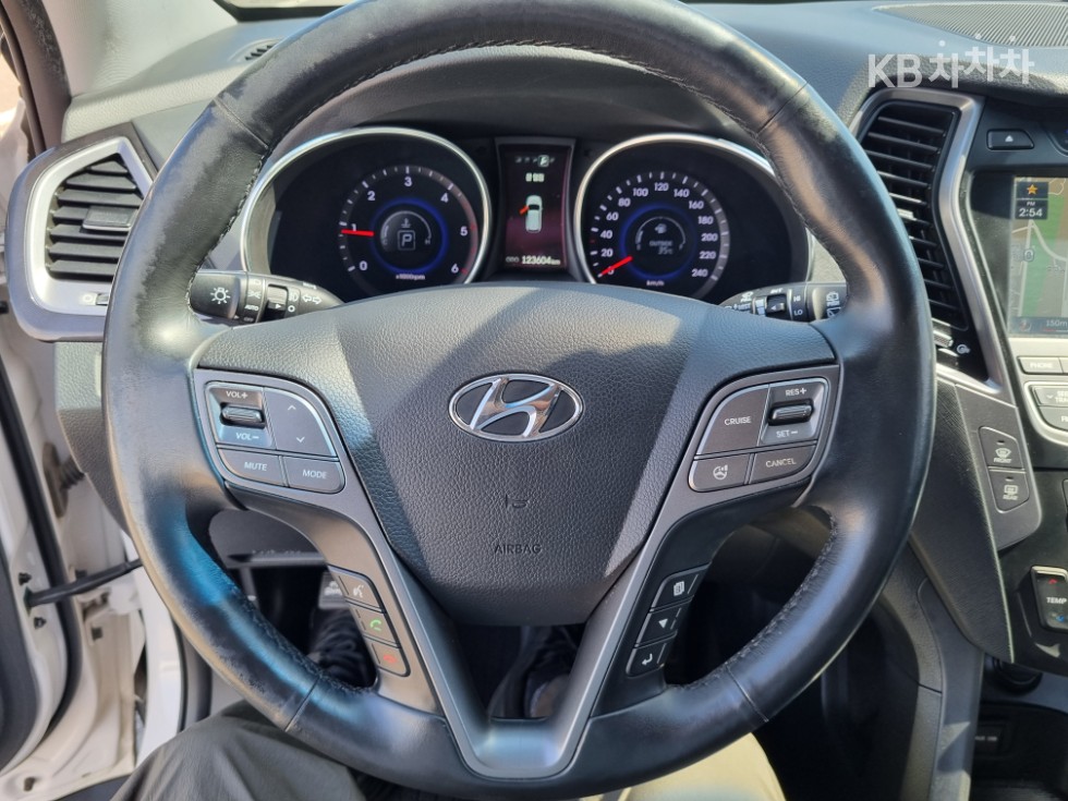 Hyundai Santa Fe — miniaturë 9