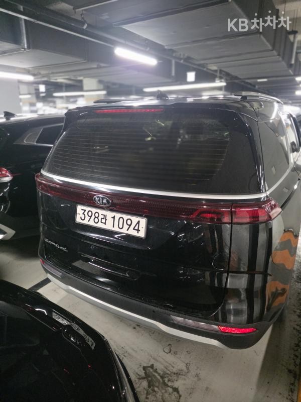 Kia Carnival — miniaturë 2